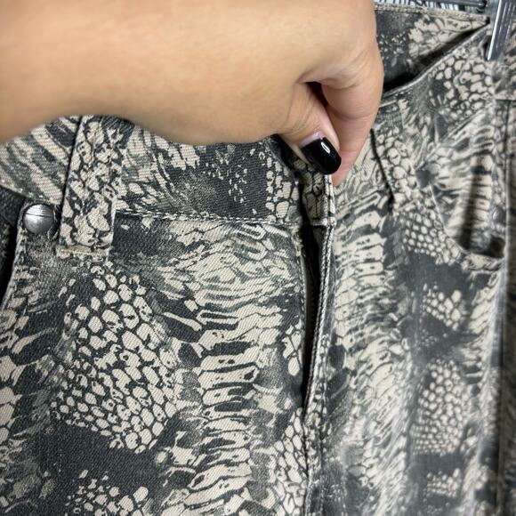 CAbi Diamondback Snakeskin Print Super Skinny Jeans Women's Size 2 - Picture 5 of 10